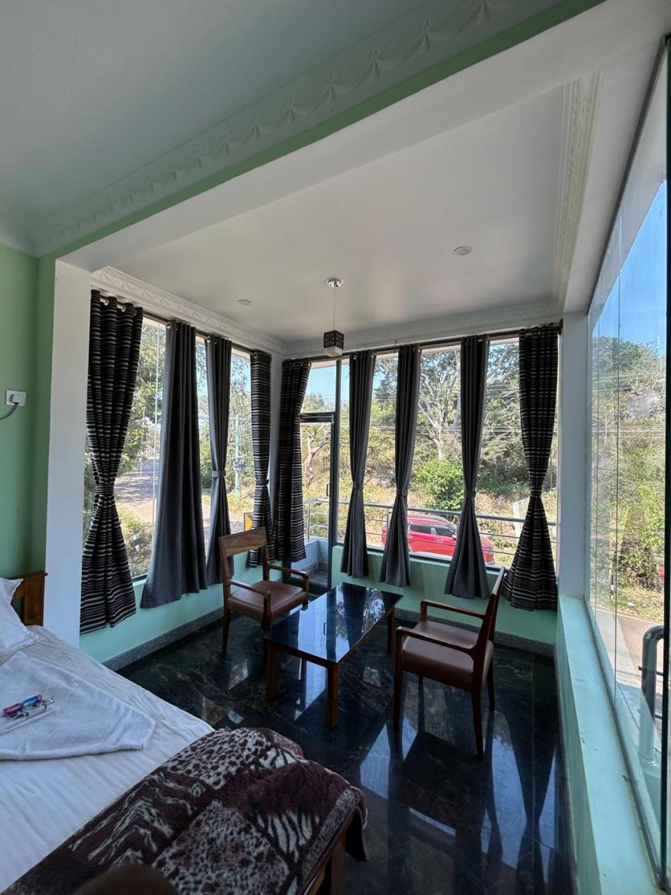 Yelagiri Goldhill Resort Eksteriør bilde